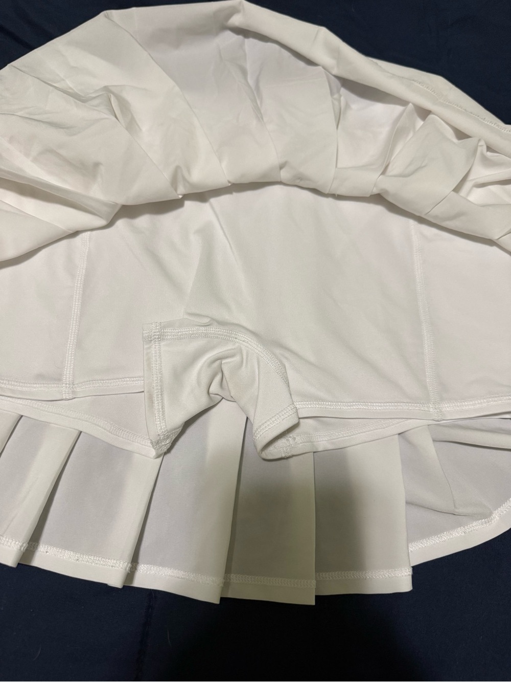 ALO Yoga White Pleated Skater Skirt - Picture 4 of 4